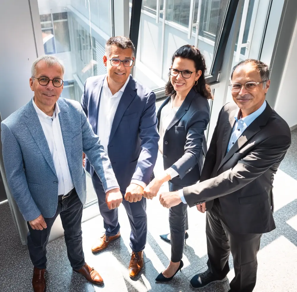 People Group : travailler ensemble sur des solutions qui font avancer les organisations de santé. POLYPOINT.